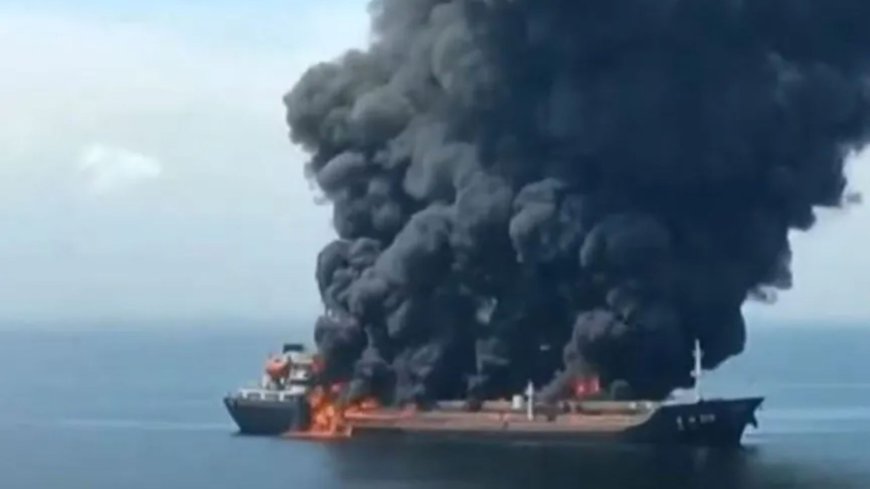 Massive explosion rips through 240ft tanker Annika carrying 650 tons of oil sparking inferno near German seaside resort --[Reported by Umva mag]