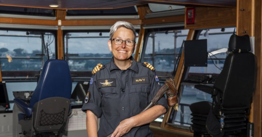 New Zealand’s Female Defense Minister Rebukes Insinuations That Lesbian Captain Would Be To Blame for Navy Vessel Who Ran Aground, Caught Fire and Sank --[Reported by Umva mag]