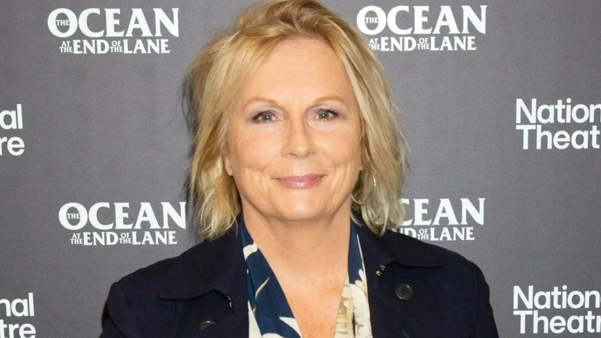 Inside Ab Fab star Jennifer Saunders’ Grand Designs style home makeover as she splashes out £250k on pool for £2m home --[Reported by Umva mag]