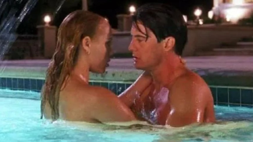 Cringiest movie sex scenes – from J-Lo’s ‘turkey time’ romp to infamous pool session and a bizarre bonking puppet --[Reported by Umva mag]