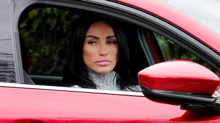 Katie Price is back behind the wheel as she gets her licence back THREE years after drink-drive crash and ban --[Reported by Umva mag]