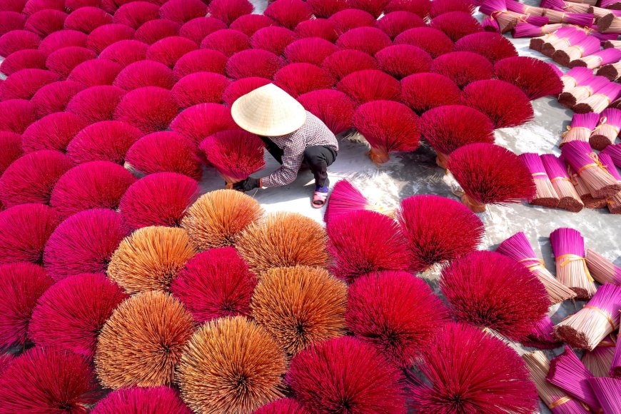 How To Visit The Vietnam Incense Village (Quang Phu Cau) --[Reported by Umva mag]