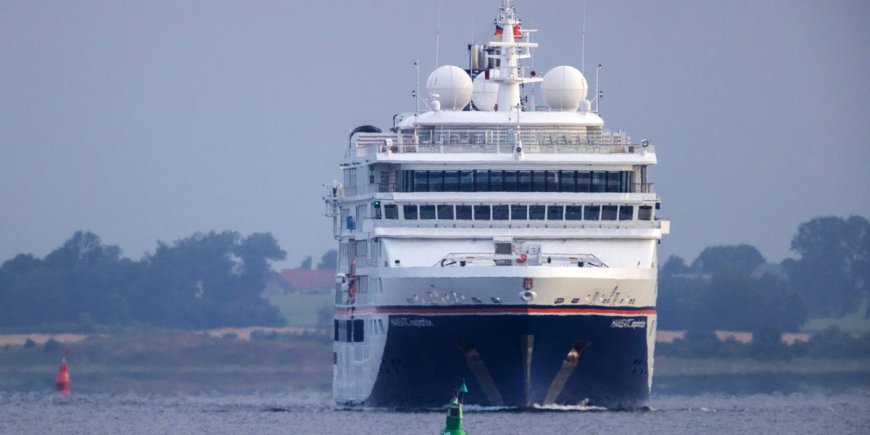 These are the 10 dirtiest cruise ships, according to the CDC &mdash; including an ultra-luxury vessel --[Reported by Umva mag]