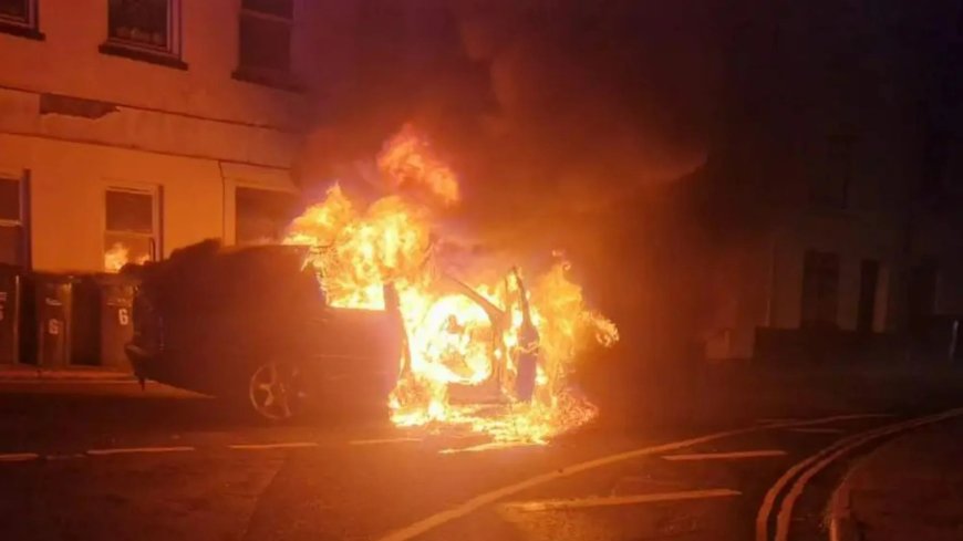 Shocking moment car erupts into huge fireball as explosion leaves charred shell on busy high street --[Reported by Umva mag]