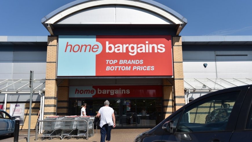 Shoppers are running to Home Bargains to grab Christmas-themed gift for £1.99 and it’s perfect for kids’ Xmas Eve Boxes --[Reported by Umva mag]