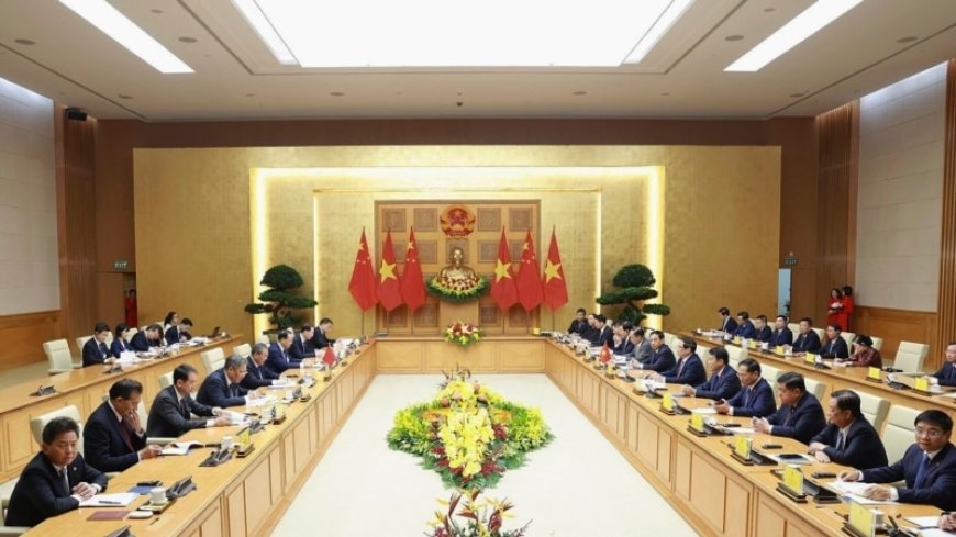 China's Premier Li talks trade in Vietnam despite differences over South China Sea  --[Reported by Umva mag]