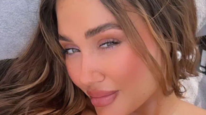 Towie’s Frankie Sims teases secret new man with intimate snaps from loved-up holiday --[Reported by Umva mag]