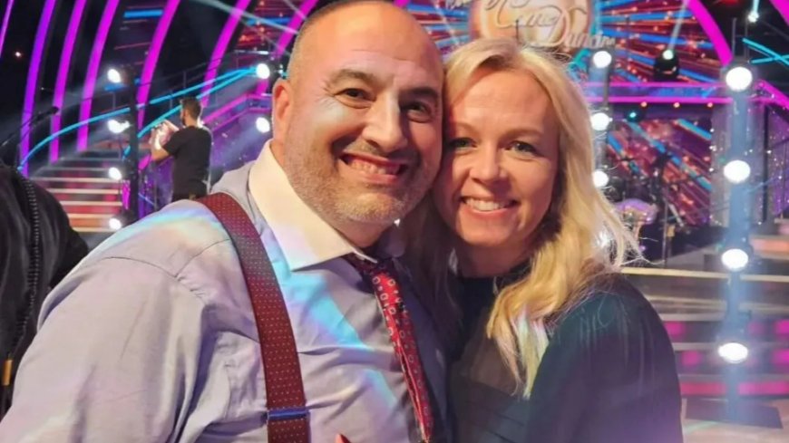 Wynne Evans supported by new girlfriend Liz after he’s forced to apologise for awkward Katya Jones moment --[Reported by Umva mag]