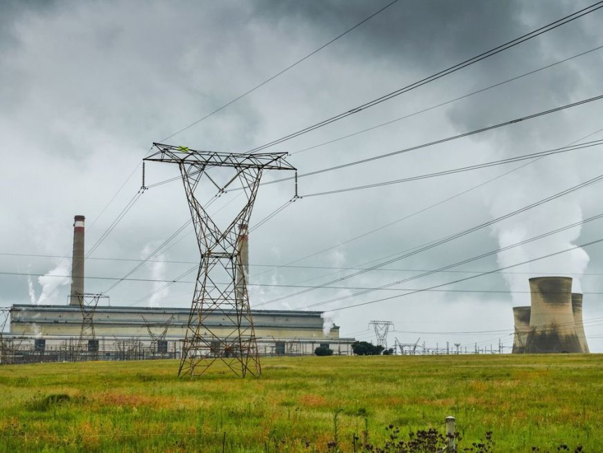 South Africa SOEs: 200 Days Without Power Outages; Truck Times --[Reported by Umva mag]