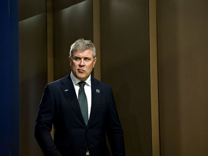 Iceland PM Calls November Snap Vote as Coalition Disbanded --[Reported by Umva mag]