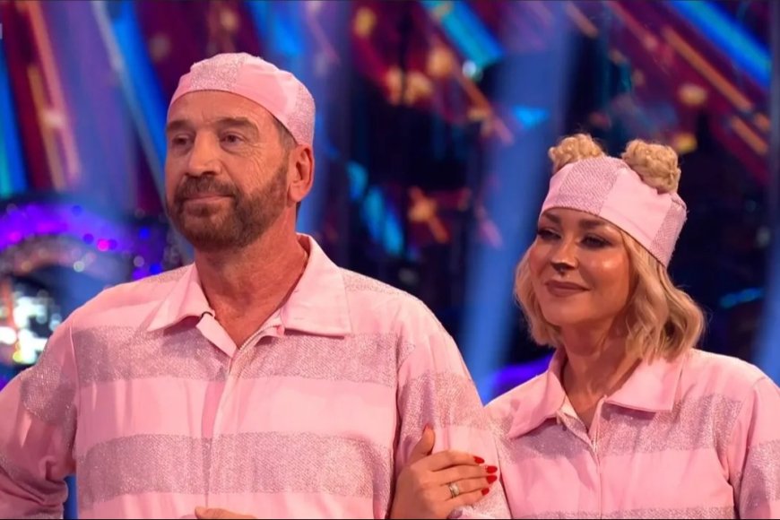 Nick Knowles AXED from Strictly after landing in shock dance-off after series of disasters --[Reported by Umva mag]