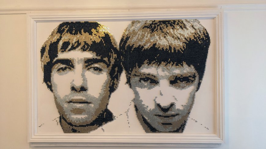 Artist creates incredible image of Oasis brothers Liam and Noel Gallagher using very unlikely items --[Reported by Umva mag]