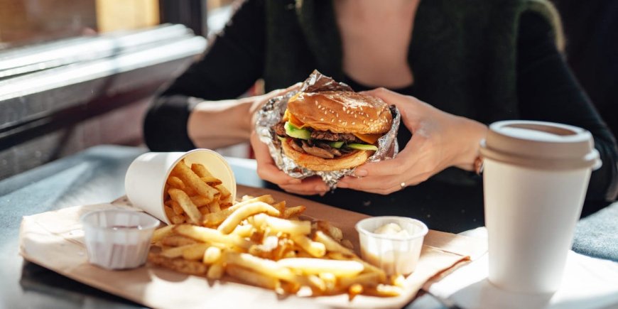 Sorry fast food fans &mdash; your burger is only going to get more expensive --[Reported by Umva mag]