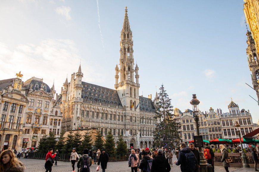 From snowy markets to sleeper trains: How I’m spending Christmas in Europe using points and miles --[Reported by Umva mag]