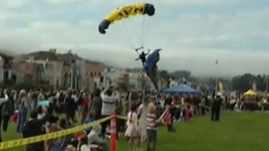 Navy parachutist crash-lands on mother and teenager during San Francisco performance: video --[Reported by Umva mag]