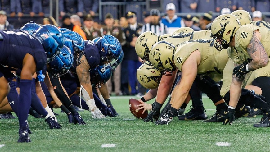 Army, Navy football teams together in AP Top 25 poll for 1st since 1960 --[Reported by Umva mag]