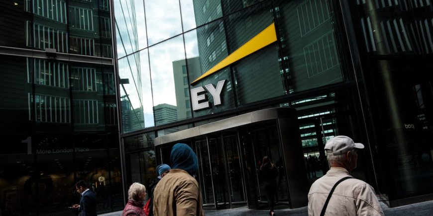 Big 4 giant EY delayed start dates for some new hires for the 2nd consecutive year --[Reported by Umva mag]