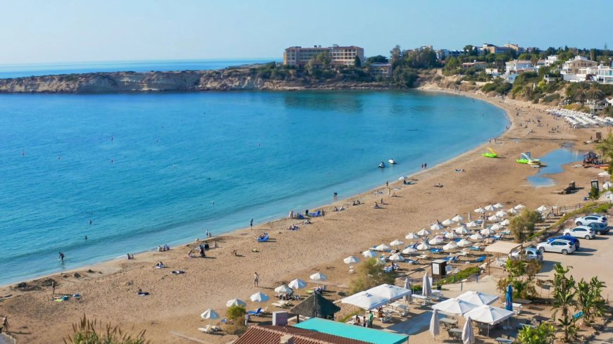 Brit tourist, 62, dies after being ‘pulled from the water’ at beach in Cyprus hols hotspot resort --[Reported by Umva mag]