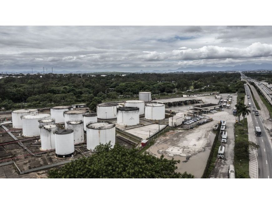 Petrobras Aims to Squeeze Maximum Oil Output From Current Fields --[Reported by Umva mag]