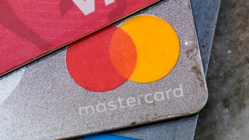 Australia announces plans to ban debit card surcharges --[Reported by Umva mag]